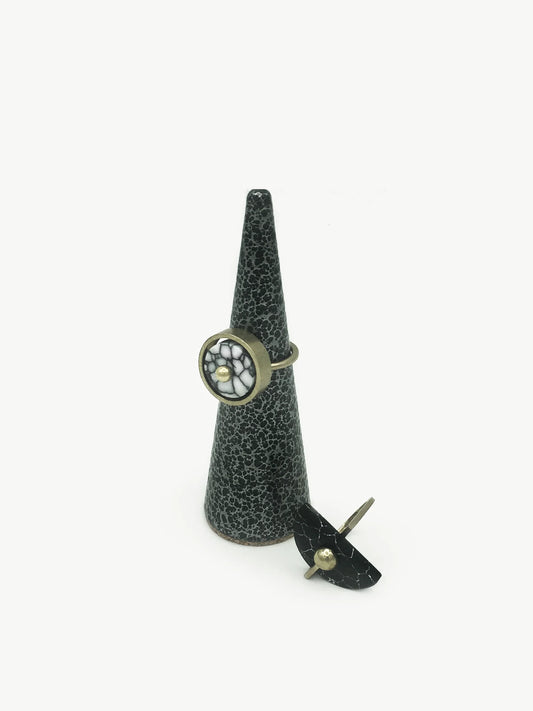 Black Hammered Steel Ring Cone