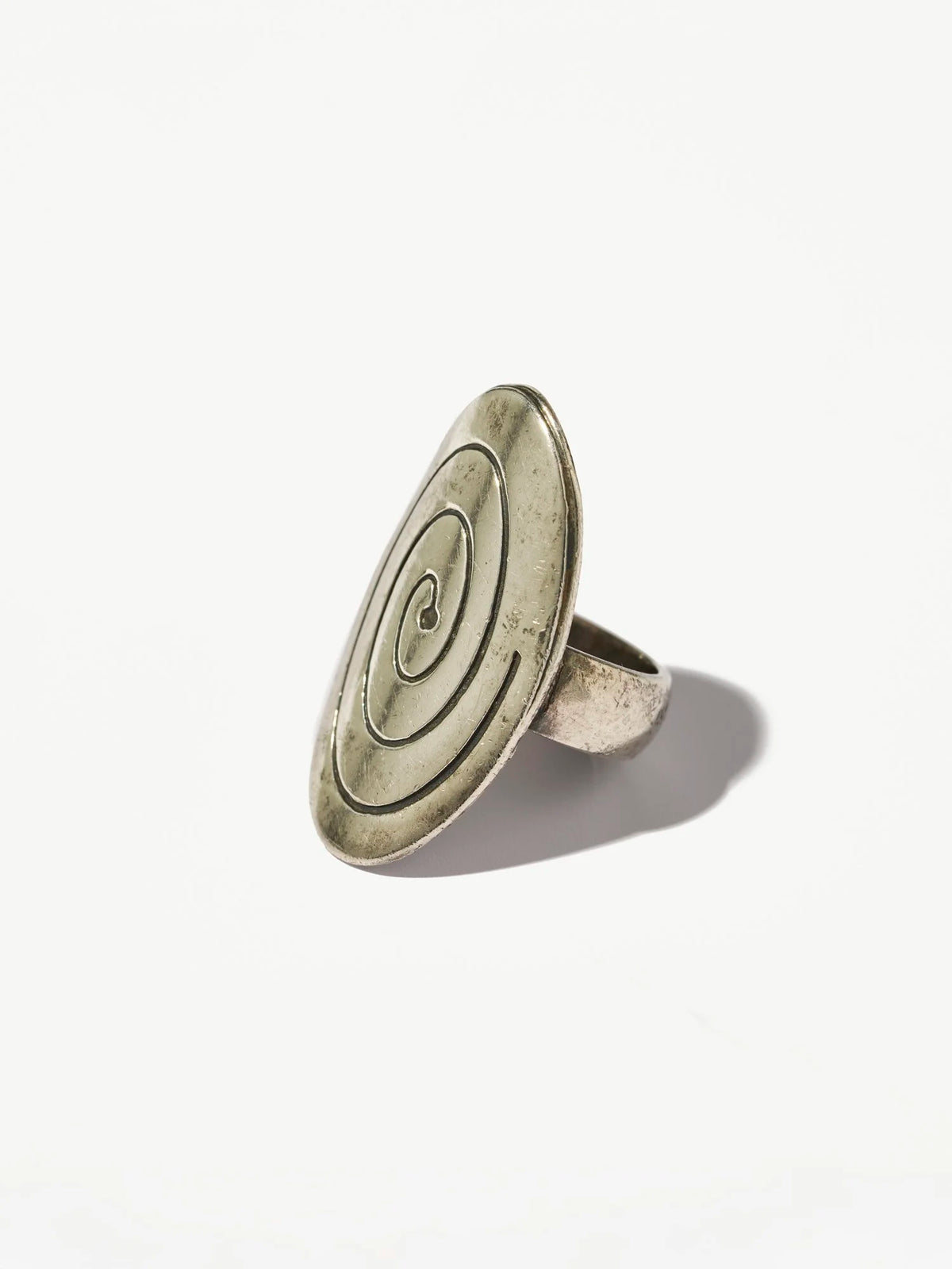 Vintage Sterling Silver Spiral Shield Ring (size 5)