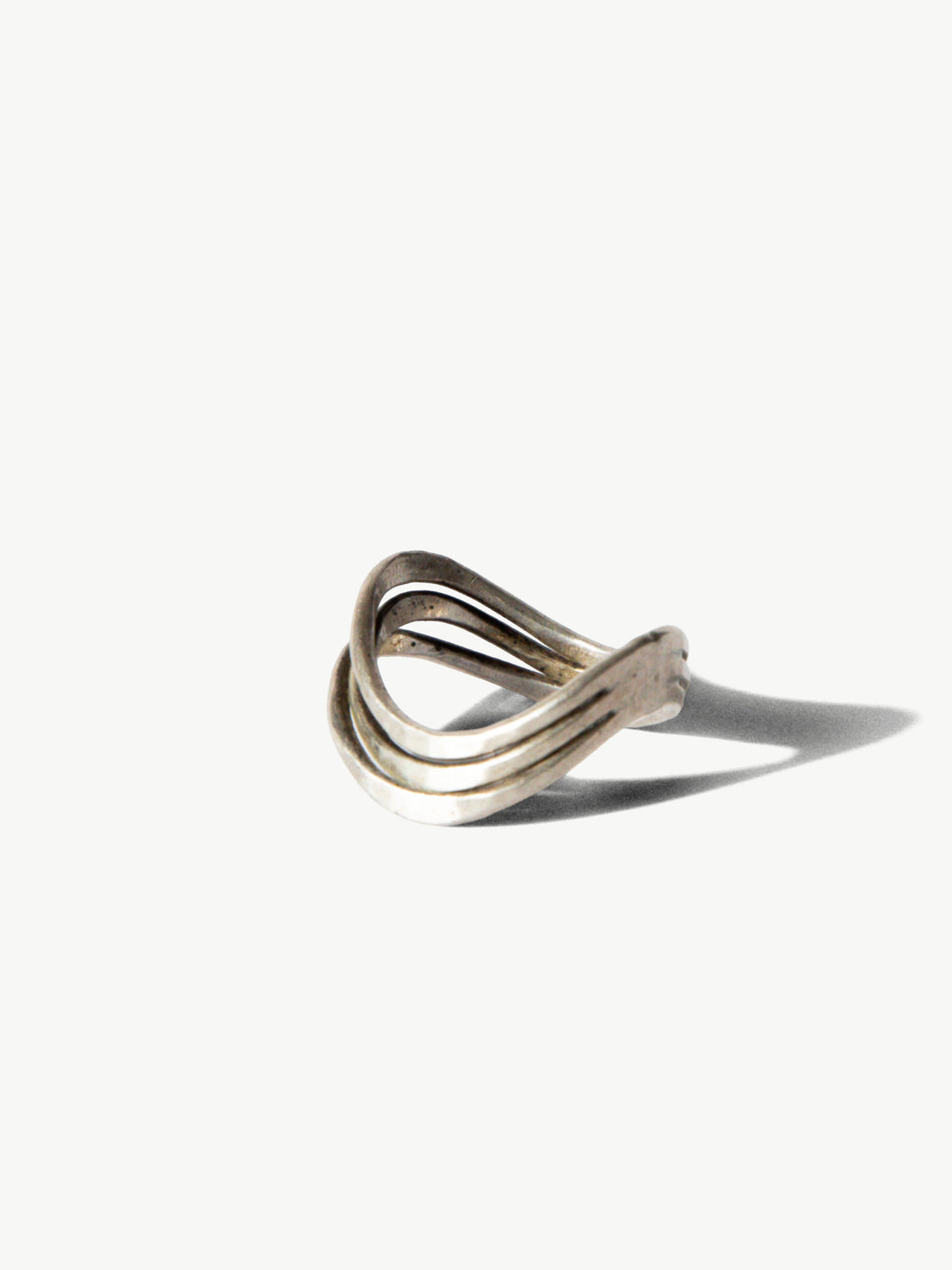 Vintage Sterling Triple-Strand Wave Ring (Size 5)