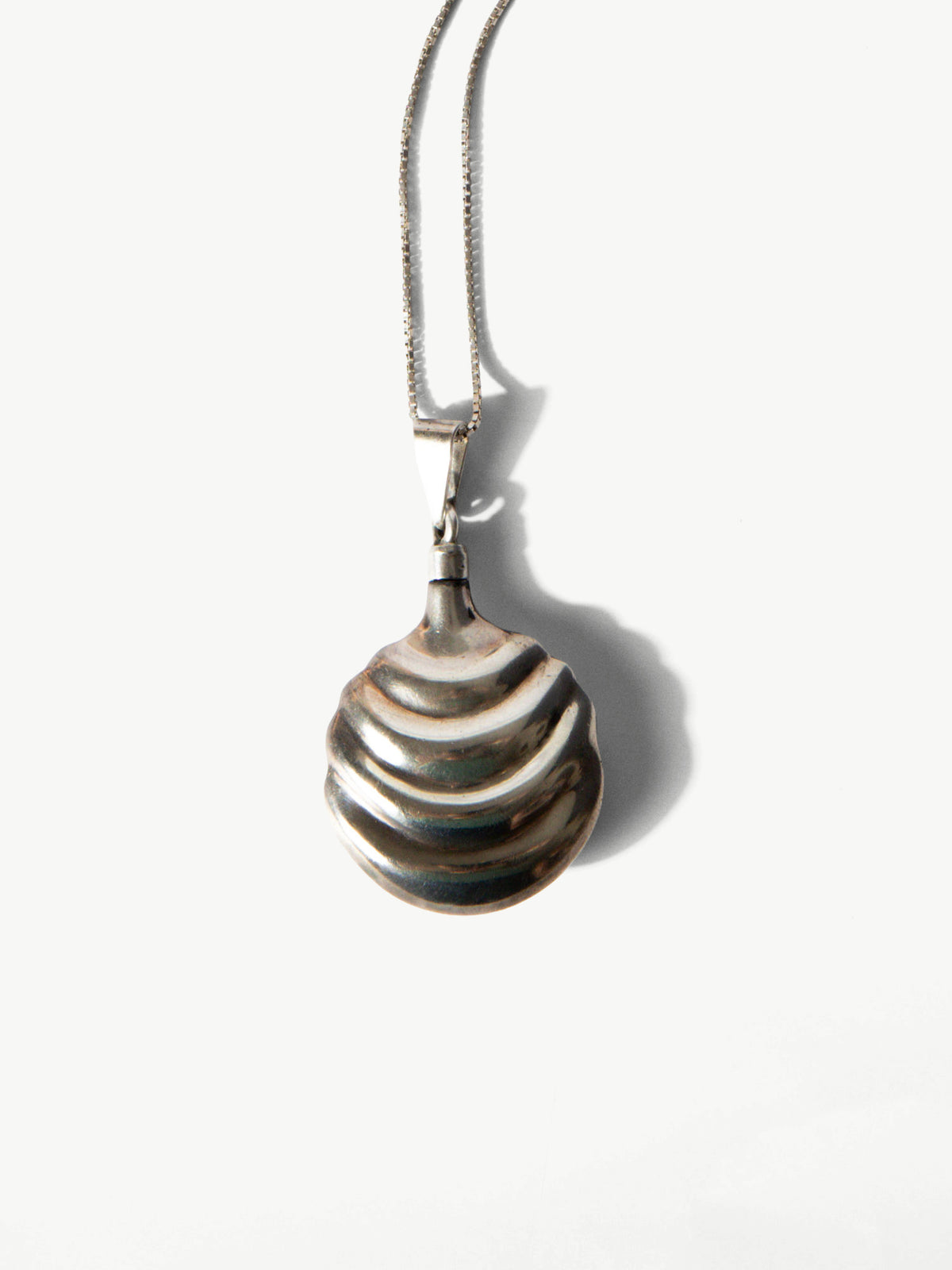 Vintage Sterling Wave Motif Vessel Necklace